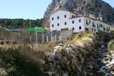 Desvío del río Guadalete y construcción ilegal en Grazalema.