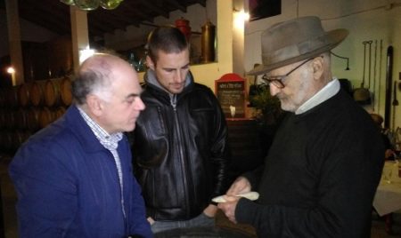 El arqueólogo Francisco Giles Pacheco (d), con el co-director de las Jornadas (i).