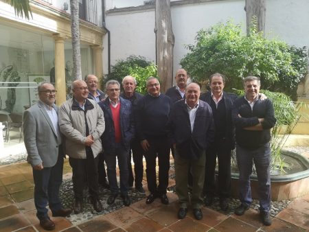 Miembros de la asociación de antiguos alumnos del colegio Las Delicias de Ronda.