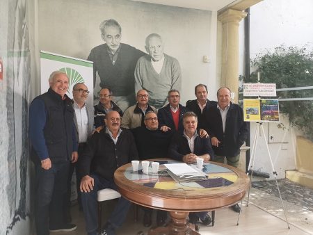 Miembros de la asociación de antiguos alumnos del colegio Las Delicias de Ronda.