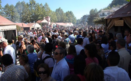 Asistentes a la recreación del drama bandolero en Grazalema.