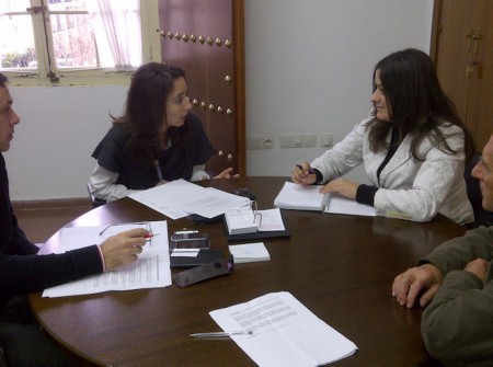 Reunión de la alcaldesa de Grazalema en la Diputación de Cádiz.