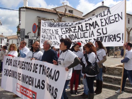 Protesta de trabajadores de la Villa Turística de Grazalema.