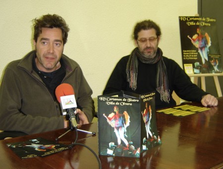 Participantes en la presentación del certamen. Participantes en la presentación del certamen.