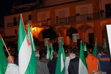 Concentración celebrada en la plaza del Ayuntamiento de Villamartín el 14 de noviembre de 2012.