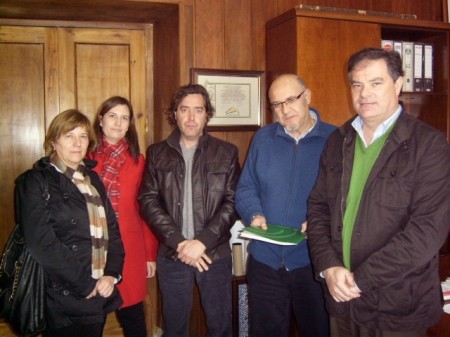 Presentación de la memoria del CADE en el Ayuntamiento de Olvera.