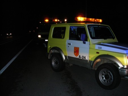 Vehículos de bomberos, en el lugr del accidente.