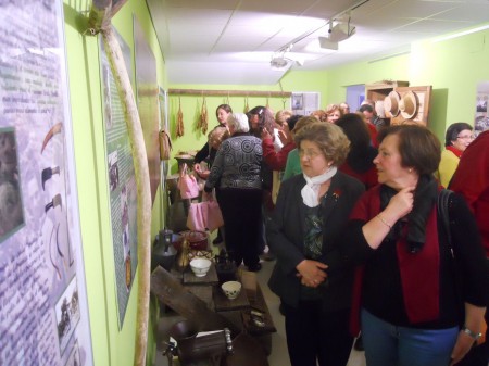 Asistentes a la inauguración del Museo de Historia Local de Algodonales.