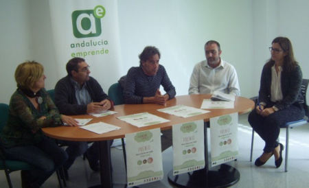 Participantes en la presentación.