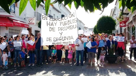 Participantes en la protesta.