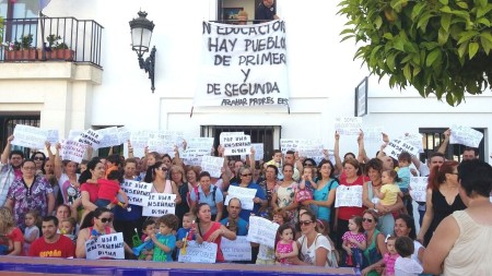 Participantes en la protesta.