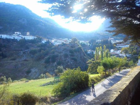 Paseo por Grazalema (Foto: Pedro Bohórquez Gutiérrez).