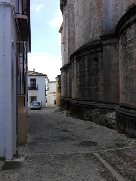 Ronda: pasear por sus calles y perderme al azar.