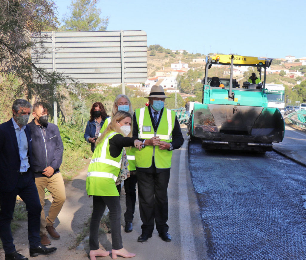 Visita a las obras de la carretera en Arcos.