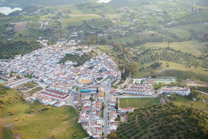 Cribado para detección de covid-19 en Algar, tras dispararse la tasa de contagio