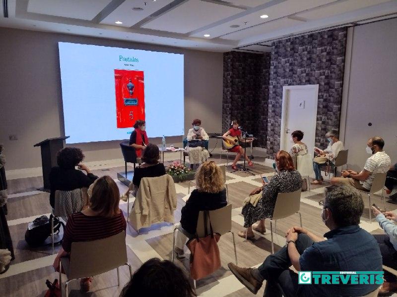 Música y lectura en la presentación del poemario <i>Postales</i>, de Antonia Toscano, en Ronda