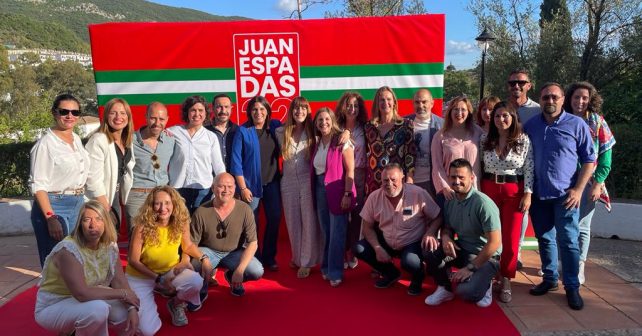 Participantes en el acto electoral socialista celebrado en El Bosque.