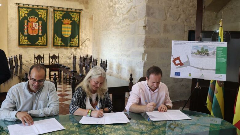 La Junta firma el contrato de obras para la mejora del entorno del Castillo Palacio de los Ribera de Bornos