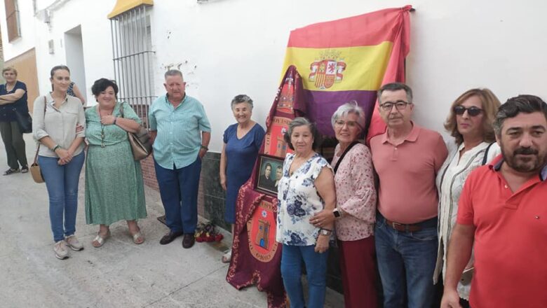Colocado un adoquín en recuerdo de Juan Antonio Garrido, miembro de ‘Espera Obrera’, dentro de la Ruta de la Memoria