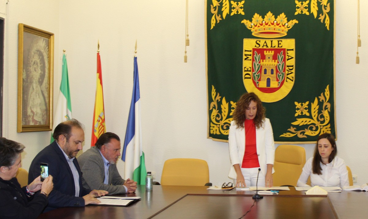 Remedios Palma toma posesión del cargo de alcaldesa de Olvera.
