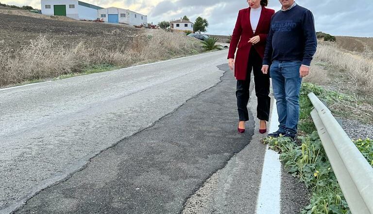 El PSOE pide la mejora integral de la carretera A-393 que une Espera con Arcos