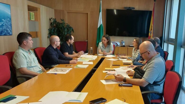 Mesa de trabajo sobre el Plan Básico de Ordenación Municipal de El Gastor