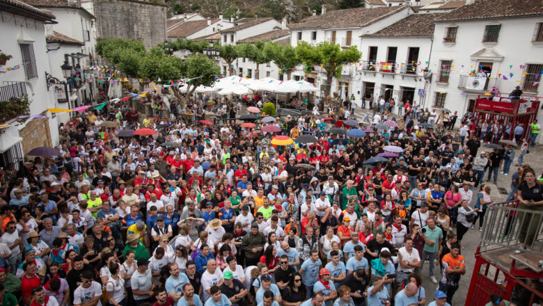 Nutrida afluencia al congreso nacional del toro de cuerda de Grazalema