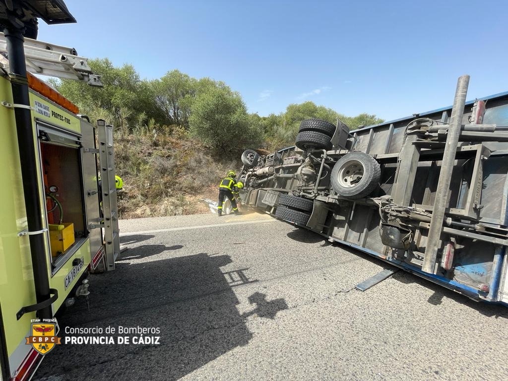 Accidente de tráfico en la A-384.