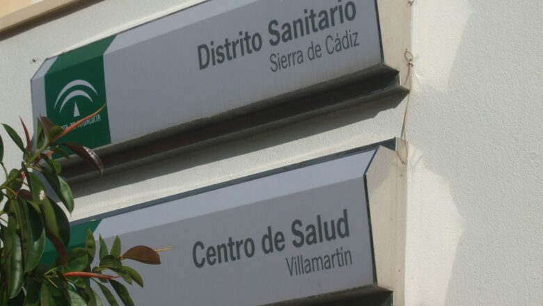 Vacunaciones contra la gripe y covid-19 en Villamartín y Ubrique
