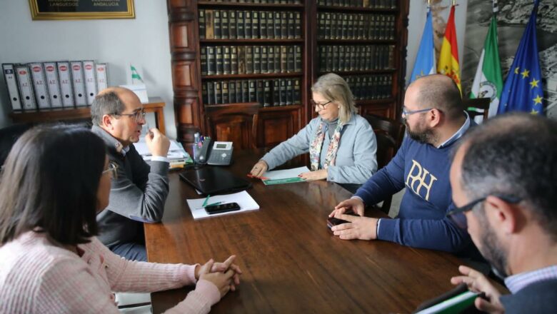 Junta y Diputación se comprometen a apoyar actuaciones de mejoras en Villamartín