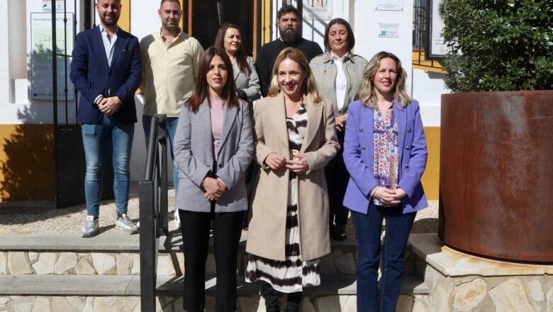 La presidenta de la Diputación y la alcaldesa de Espera exploran vías de colaboración