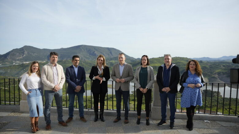 Diputación y Ayuntamiento revisan retos e inversiones en Zahara de la Sierra